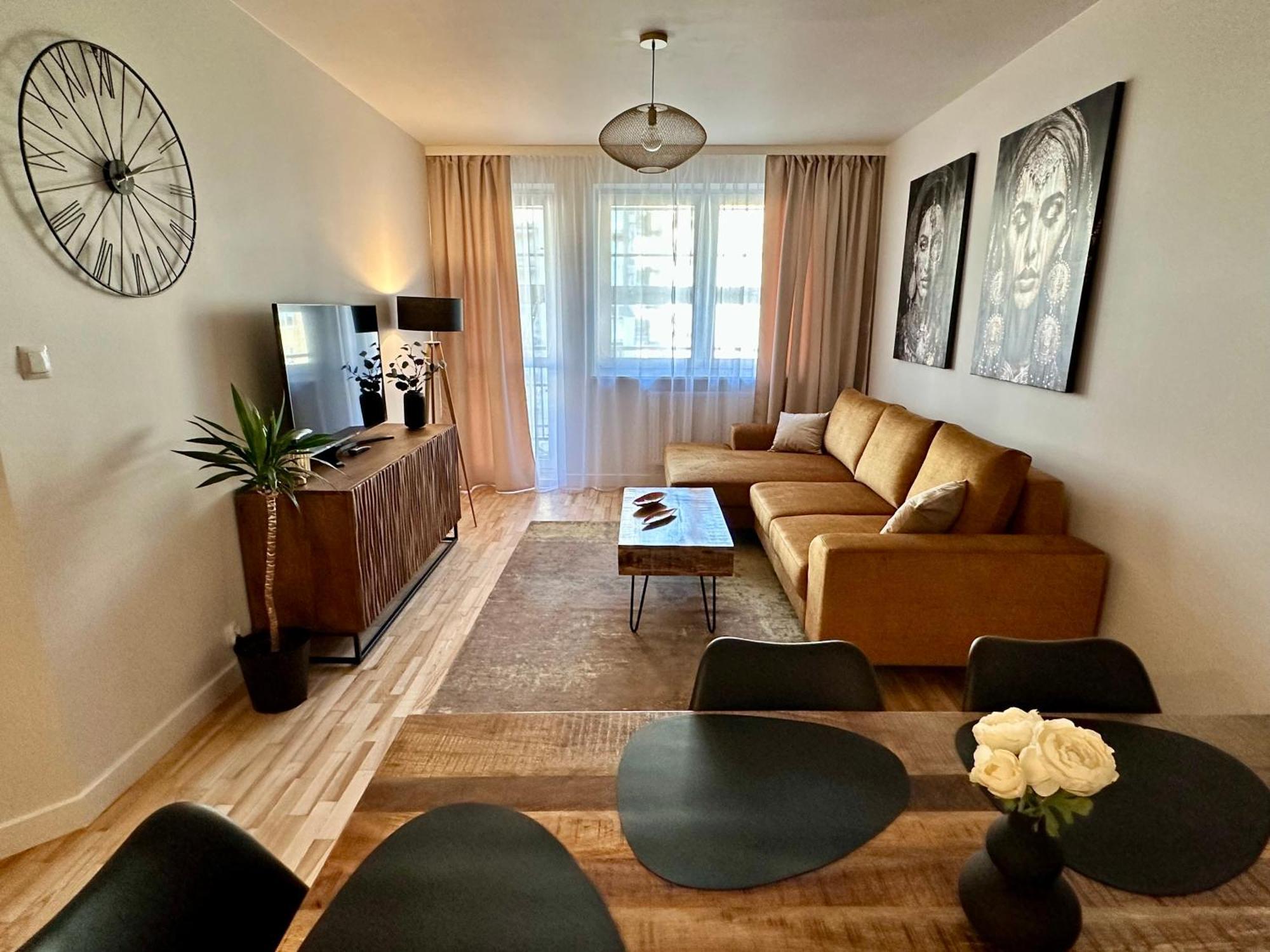 Millennium Skorosze Mango Apartment *